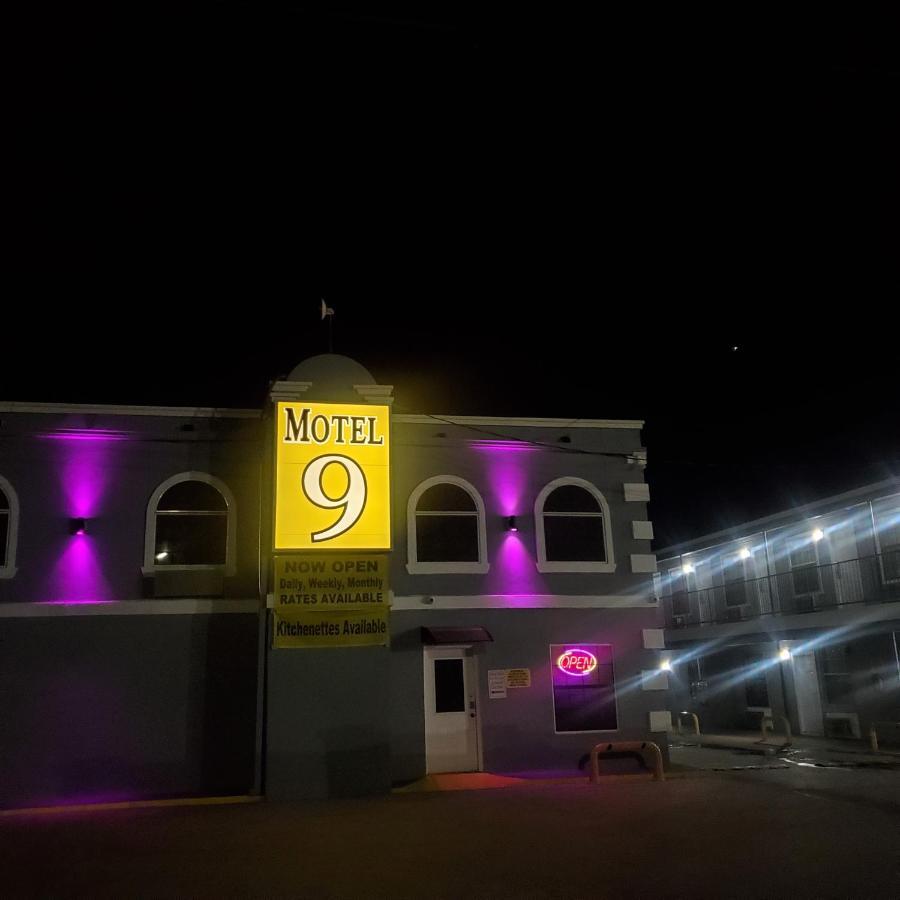 Motel 9 Laredo Extérieur photo